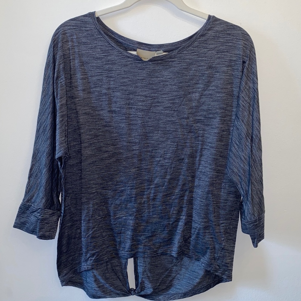 Athleta 3/4 sleeve back bottom tie